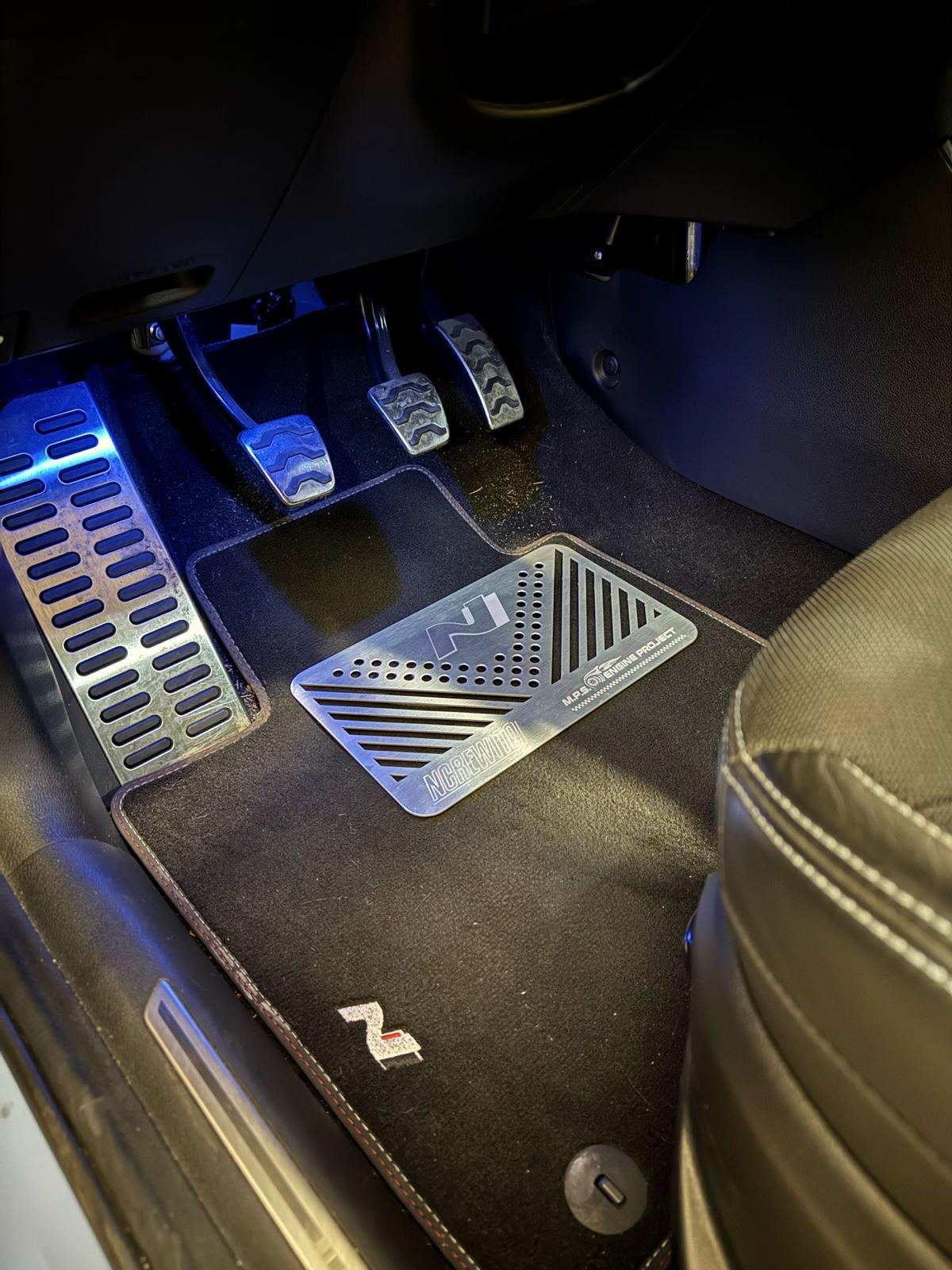 Poggia piedi per Hyundai I20N